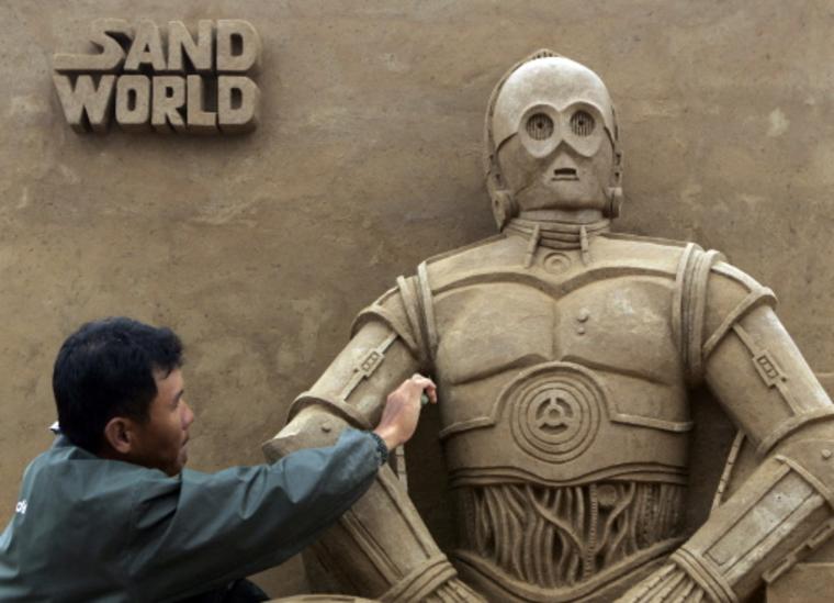 Plik:Piaskopy Threepio.jpg